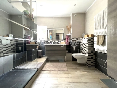 Maison à vendre 8 pièces de 162 m² à Mantes-la-Ville