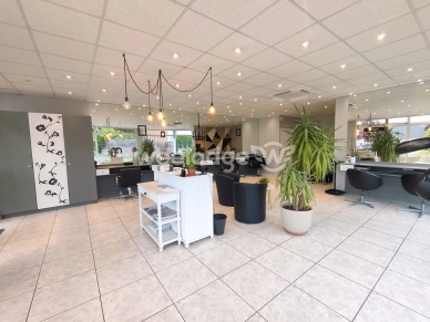 Local commercial à vendre de 72 m² à Triel-sur-Seine