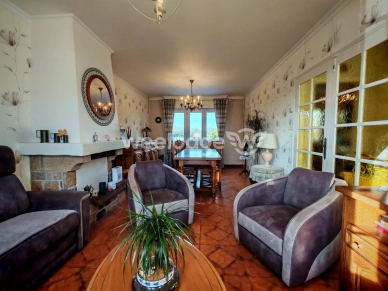 Maison vendu 5 pièces de 83 m² à Locon