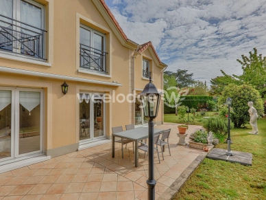 Maison à vendre 7 pièces de 165,12 m² à Andrésy
