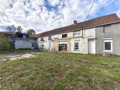 Maison à vendre 8 pièces de 204 m² à Neuf-Mesnil