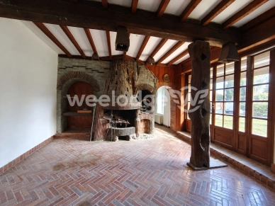 Maison à vendre 8 pièces de 204 m² à Neuf-Mesnil
