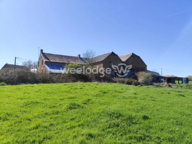 Maison vendu 6 pièces de 124 m² à Étrœungt