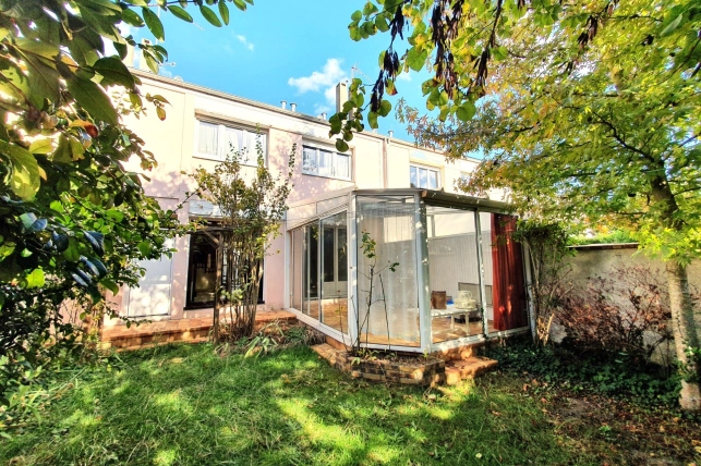 Maison à vendre 6 pièces de 113 m² à Conflans-Sainte-Honorine