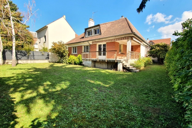 Maison à vendre 5 pièces de 120 m² à Conflans-Sainte-Honorine