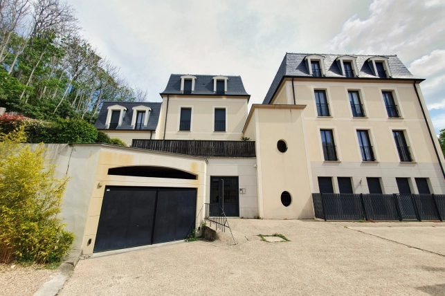 Appartement à vendre 3 pièces de 72 m² à Conflans-Sainte-Honorine