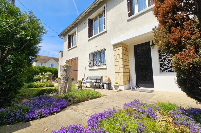 Maison à vendre 5 pièces de 102 m² à Conflans-Sainte-Honorine