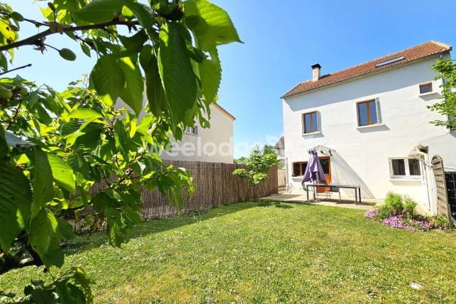 Maison à vendre 6 pièces de 145 m² à Conflans-Sainte-Honorine