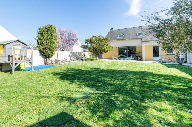 Maison à vendre 5 pièces de 125 m² à Mauves-sur-Loire