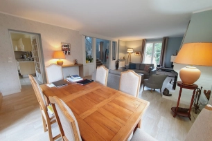 Maison à vendre 7 pièces de 171 m² à Conflans-Sainte-Honorine