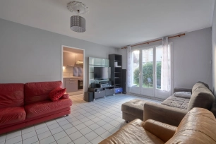 Appartement à vendre 2 pièces de 48 m² à Maurecourt
