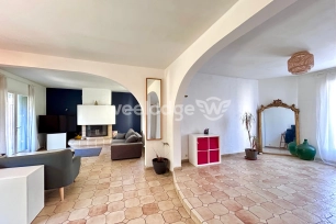 Maison à vendre 5 pièces de 159,75 m² à Noisy-le-Sec
