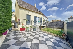 Maison à vendre 5 pièces de 90 m² à Chanteloup-les-Vignes