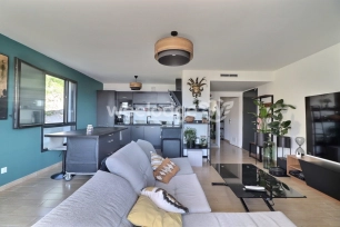 Appartement à vendre 3 pièces de 72 m² à Marseille