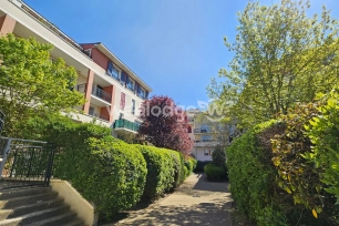Appartement à vendre 5 pièces de 105 m² à Conflans-Sainte-Honorine