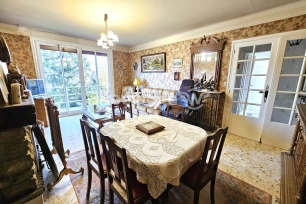 Maison à vendre 8 pièces de 143 m² à Conflans-Sainte-Honorine