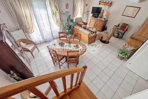 Maison à vendre 6 pièces de 96,16 m² à Éragny