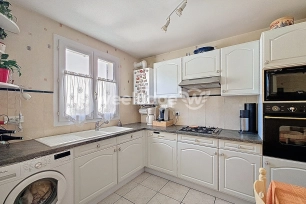 Maison à vendre 6 pièces de 96,16 m² à Éragny