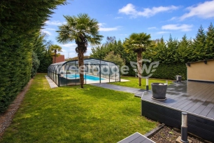 Maison à vendre 5 pièces de 208 m² à Dreux