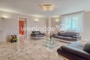 Maison à vendre 5 pièces de 208 m² à Dreux