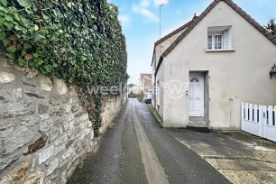 Maison à vendre 6 pièces de 136,58 m² à Éragny