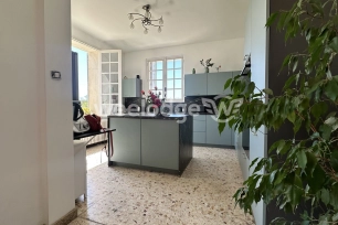 Maison à vendre 4 pièces de 127 m² à Noves