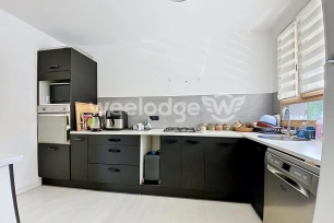 Maison à vendre 5 pièces de 98,2 m² à Jouy-le-Moutier