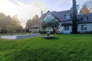 Maison à vendre 10 pièces de 239 m² à Montgivray