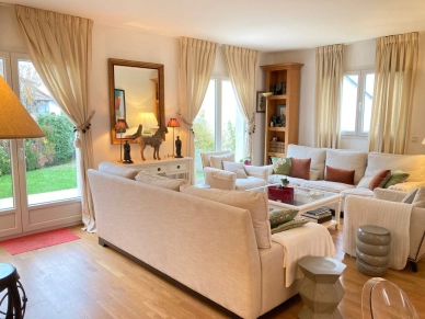 Maison à vendre 7 pièces de 190,32 m² à Conflans-Sainte-Honorine