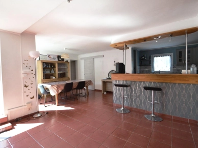 Maison à vendre 6 pièces de 113,27 m² à Éragny