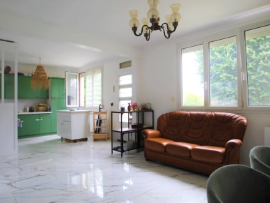 Maison à vendre 6 pièces de 101 m² à Conflans-Sainte-Honorine
