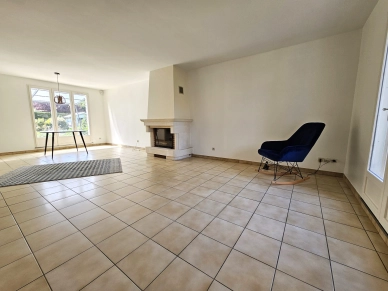 Maison à vendre 6 pièces de 141 m² à Neuville-sur-Oise