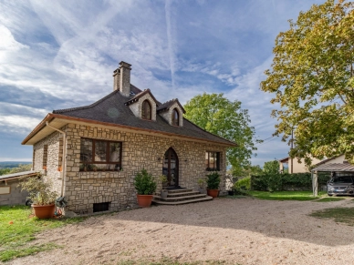 Maison à vendre 8 pièces de 230 m² à Meulan-en-Yvelines