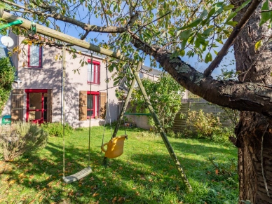 Maison à vendre 5 pièces de 93 m² à Jouy-le-Moutier