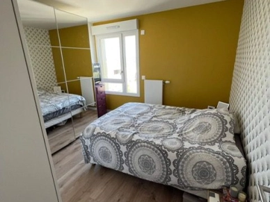 Appartement à vendre 4 pièces de 80,85 m² à Saint-Cyr-l'École
