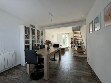 Maison à vendre 5 pièces de 76 m² à Chanteloup-les-Vignes