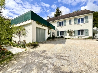 Maison à vendre 7 pièces de 128 m² à Véron