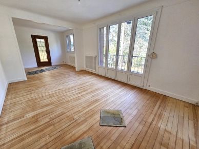 Maison à vendre 11 pièces de 232 m² à Neuville-sur-Oise