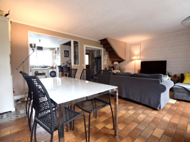 Maison à vendre 6 pièces de 117 m² à Jouy-le-Moutier