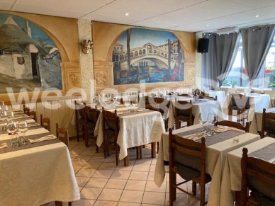 Local commercial à vendre de 200 m² à Conflans-Sainte-Honorine